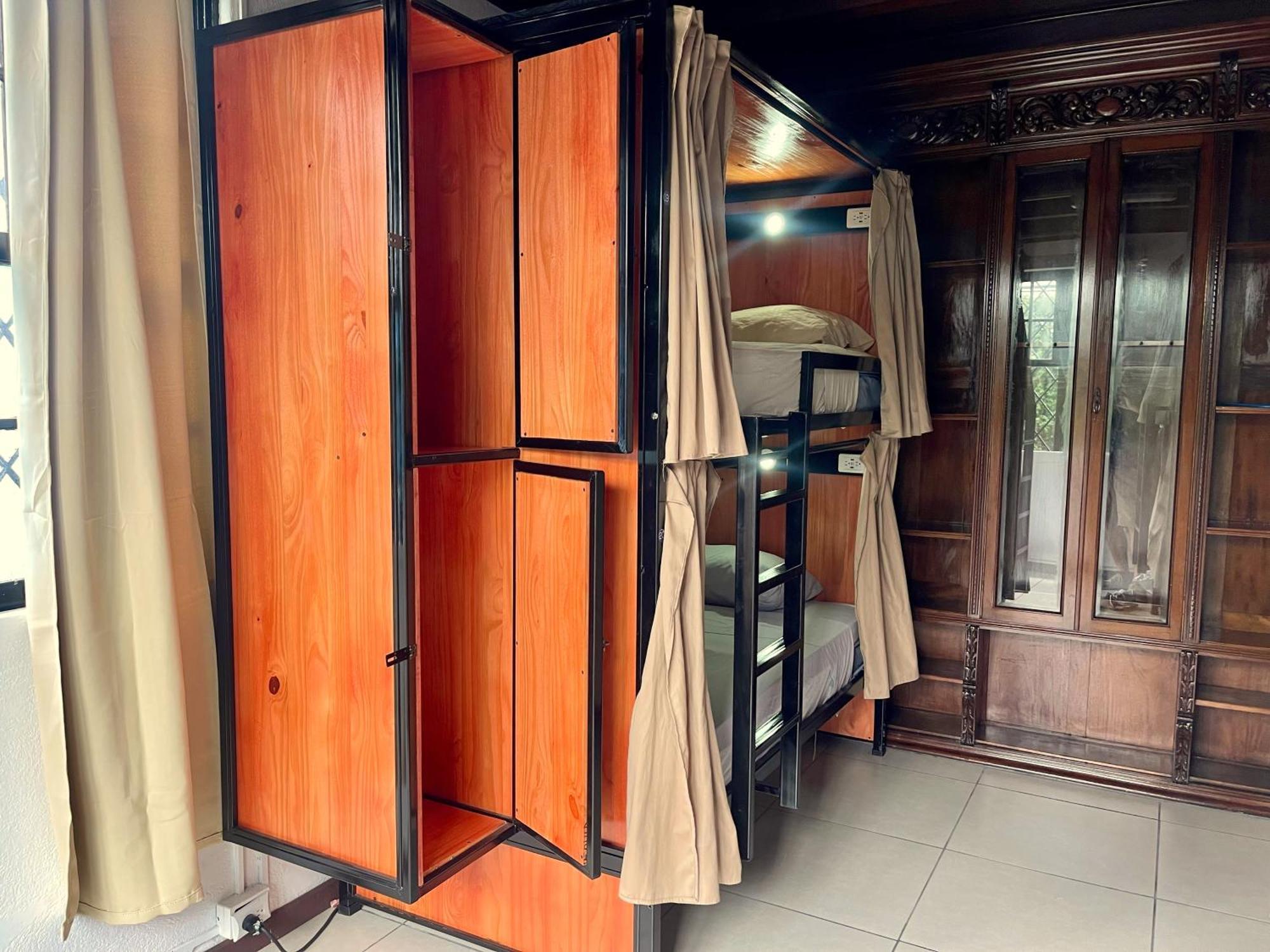 Costa Rica Guesthouse Сан-Хосе Экстерьер фото